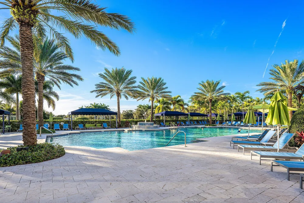8748 Lewis River Rd, Delray Beach, FL 33446