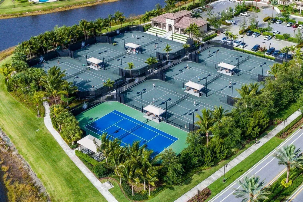 8748 Lewis River Rd, Delray Beach, FL 33446