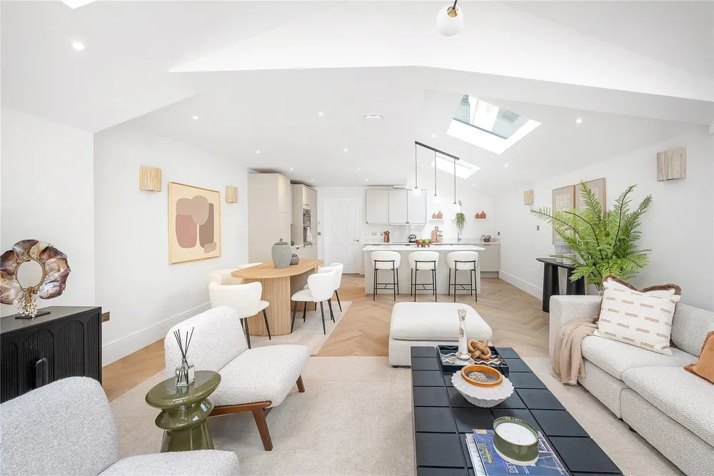 Milkwood Road, London, SE24