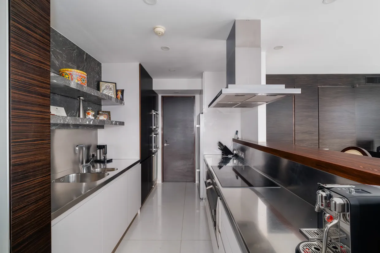 Fairmont Avenue, London, E14 photo 18