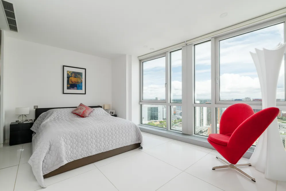 Fairmont Avenue, London, E14 photo 24