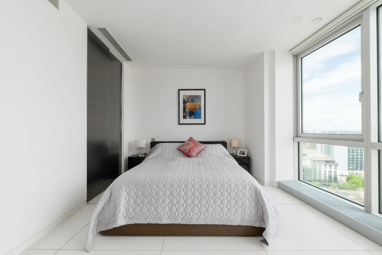 Fairmont Avenue, London, E14 photo 26