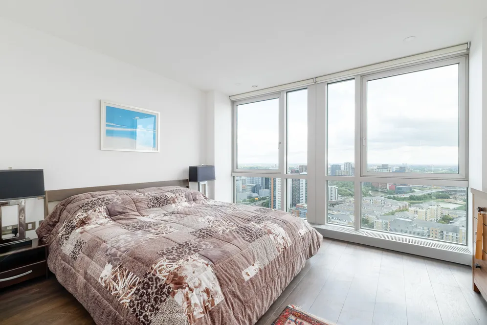 Fairmont Avenue, London, E14 photo 28