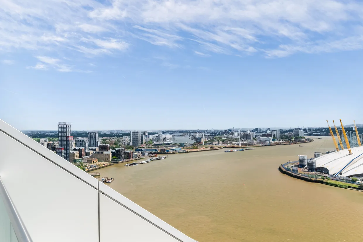 Fairmont Avenue, London, E14 photo 33