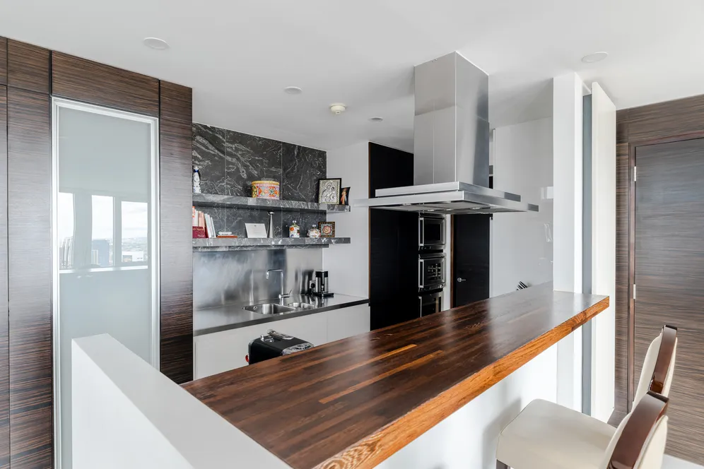 Fairmont Avenue, London, E14 photo 38