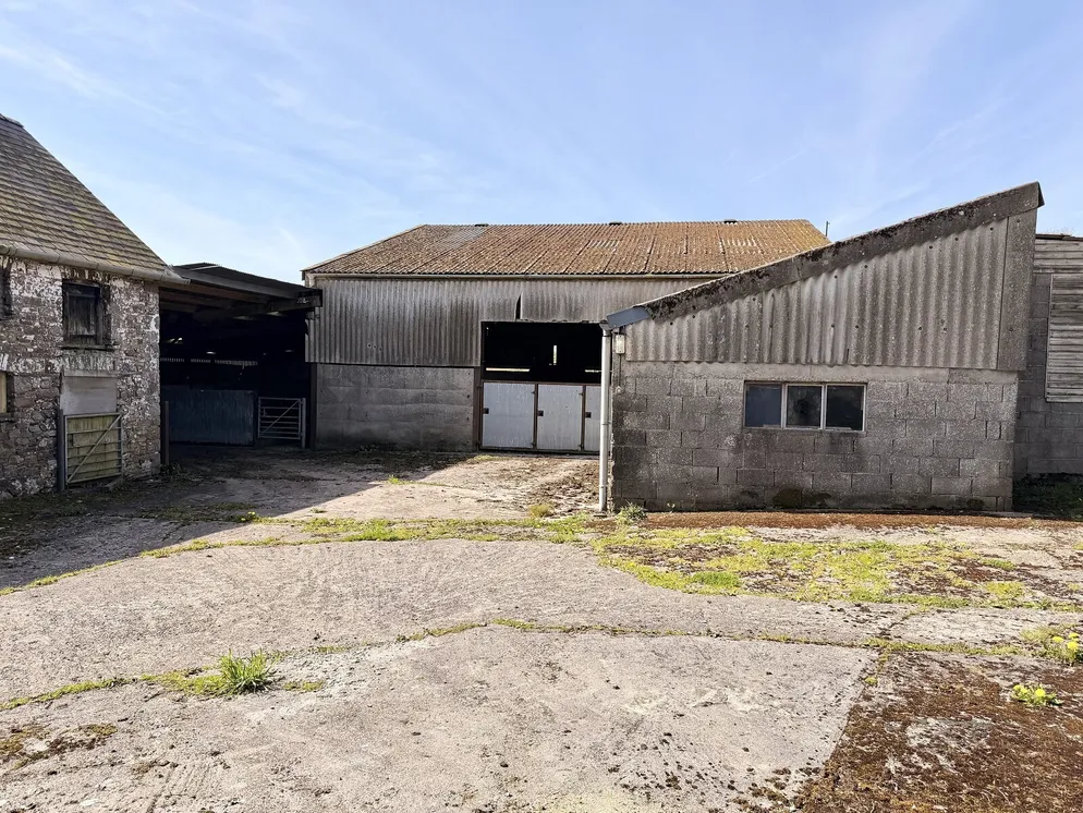 Property carousel item 19