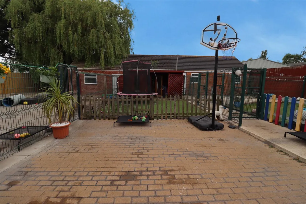Hull Road, Eastrington, Goole