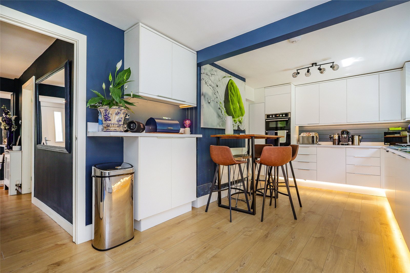Inwood Road, Liss, Hampshire, GU33 Image 6