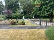 Old Schools Lane, Epsom, KT17 photo 6