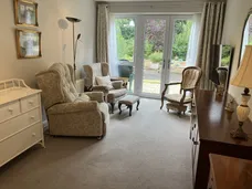 Old Schools Lane, Epsom, KT17 photo 7