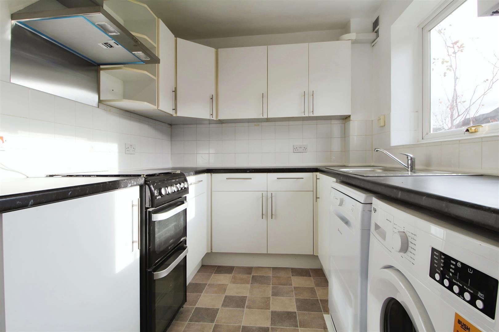 Hardy Close, Cippenham Image 4