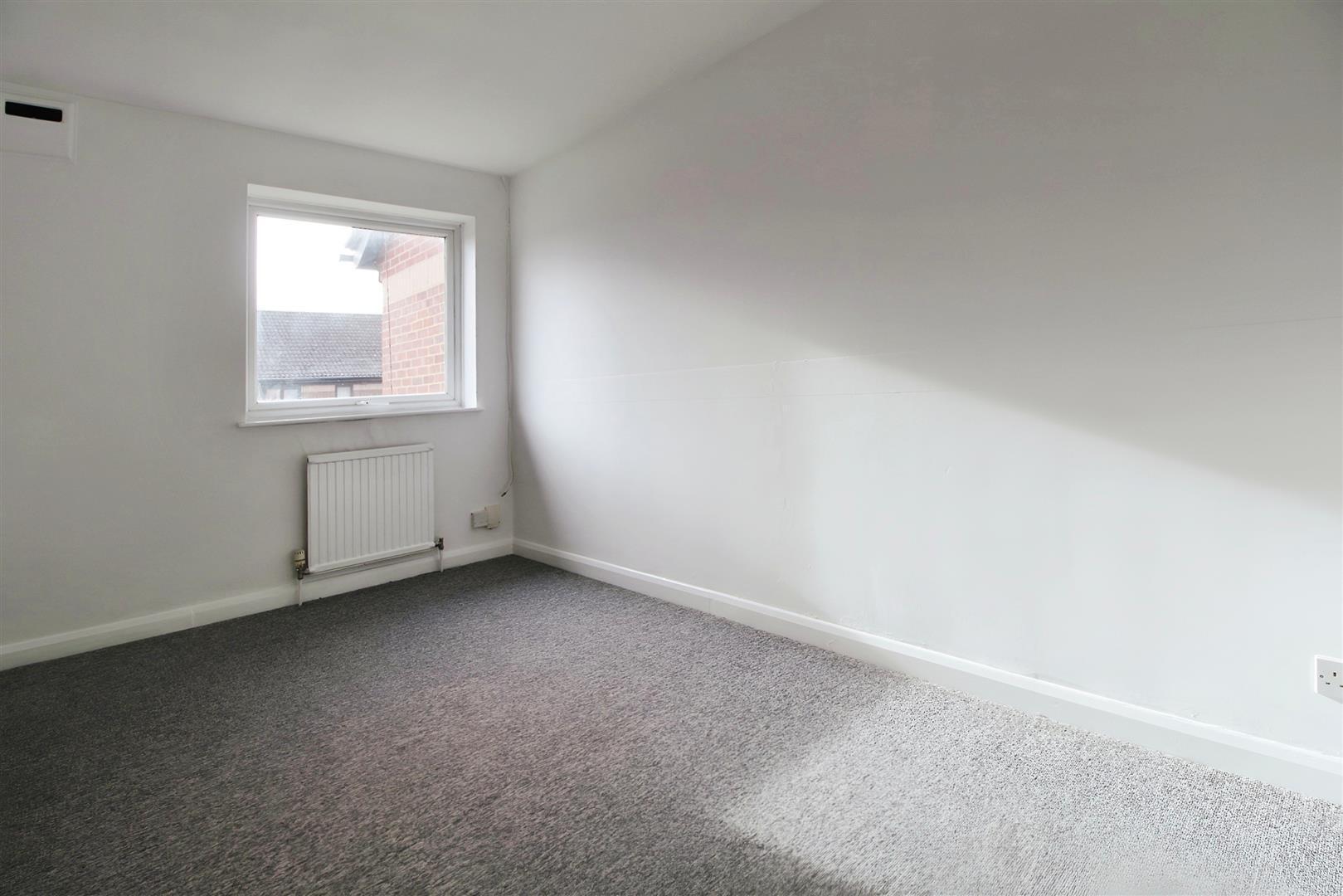 Hardy Close, Cippenham Image 7