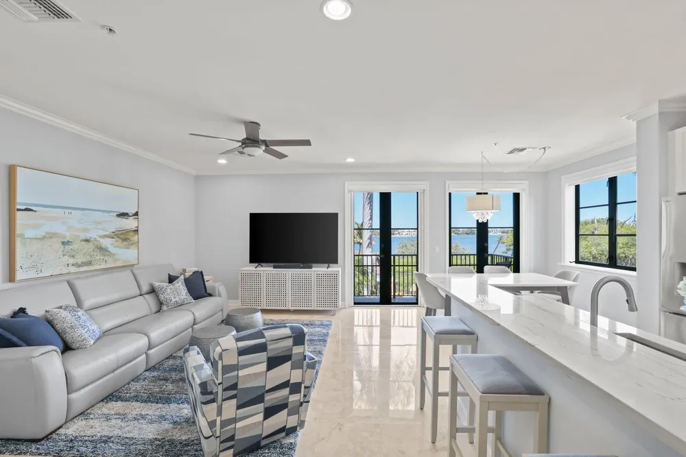920 Via Villagio, Hypoluxo, FL 33462