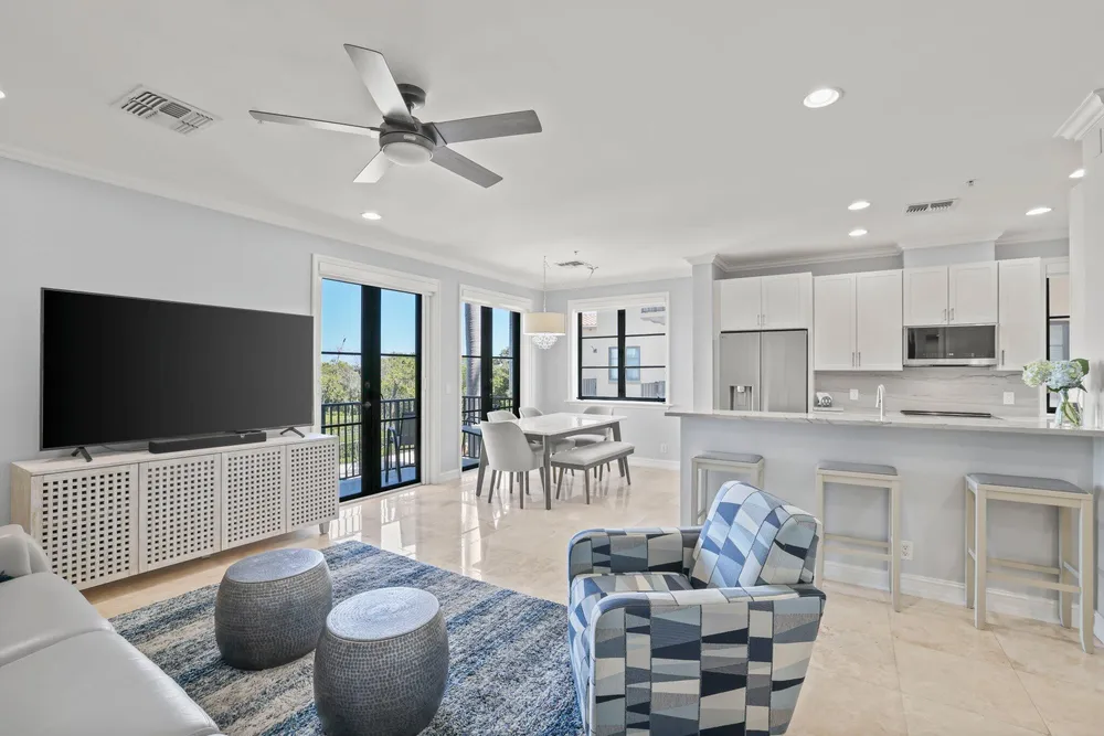 920 Via Villagio, Hypoluxo, FL 33462