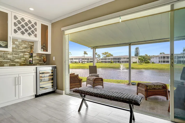 2820 SW 13th St, Delray Beach, FL 33445