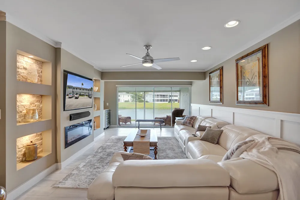 2820 SW 13th St, Delray Beach, FL 33445