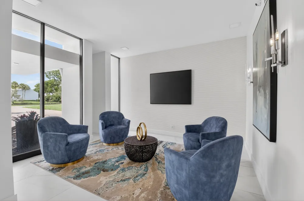 1732 Bridgewood Dr, Boca Raton, FL 33434