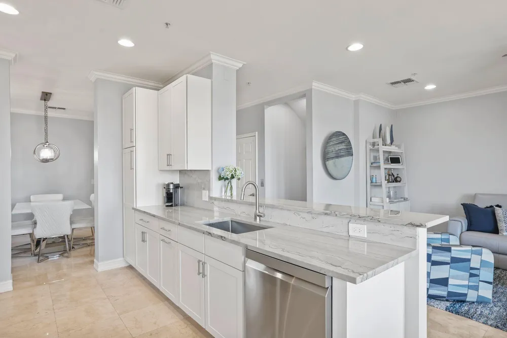 920 Via Villagio, Hypoluxo, FL 33462