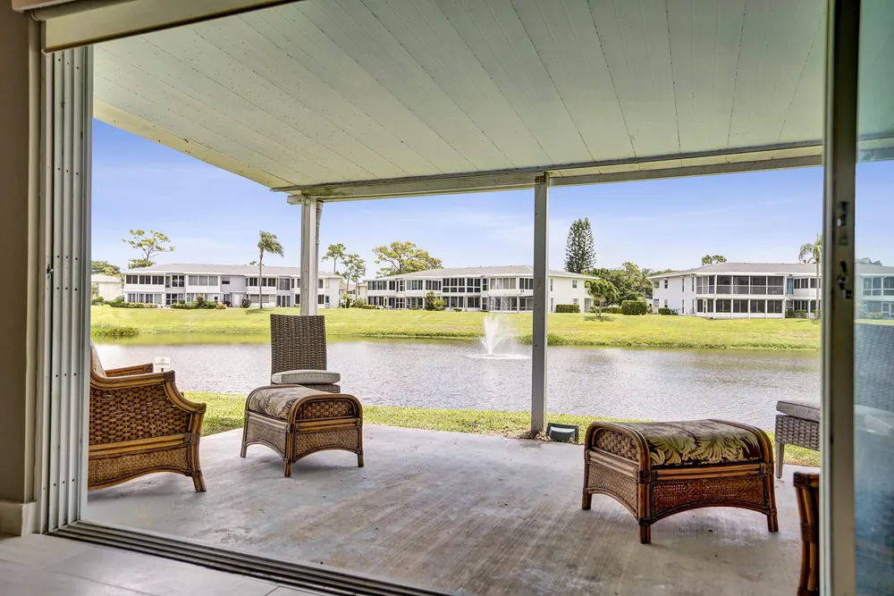 2820 SW 13th St, Delray Beach, FL 33445