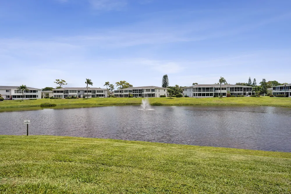2820 SW 13th St, Delray Beach, FL 33445