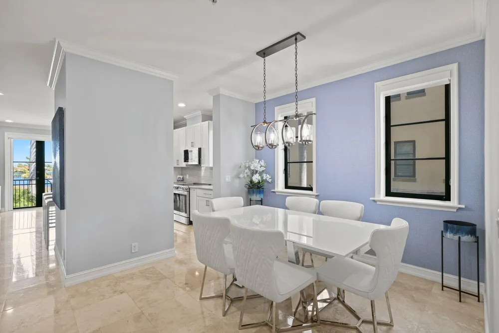 920 Via Villagio, Hypoluxo, FL 33462