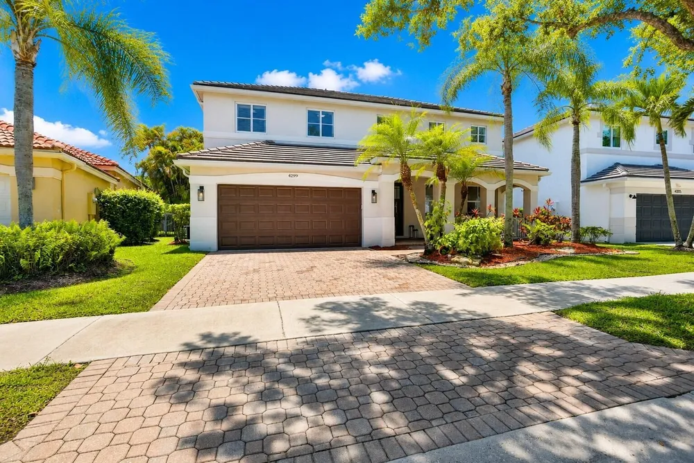 4299 Laurel Ridge Circle, Weston, FL 33331