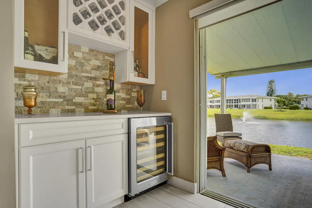2820 SW 13th St, Delray Beach, FL 33445