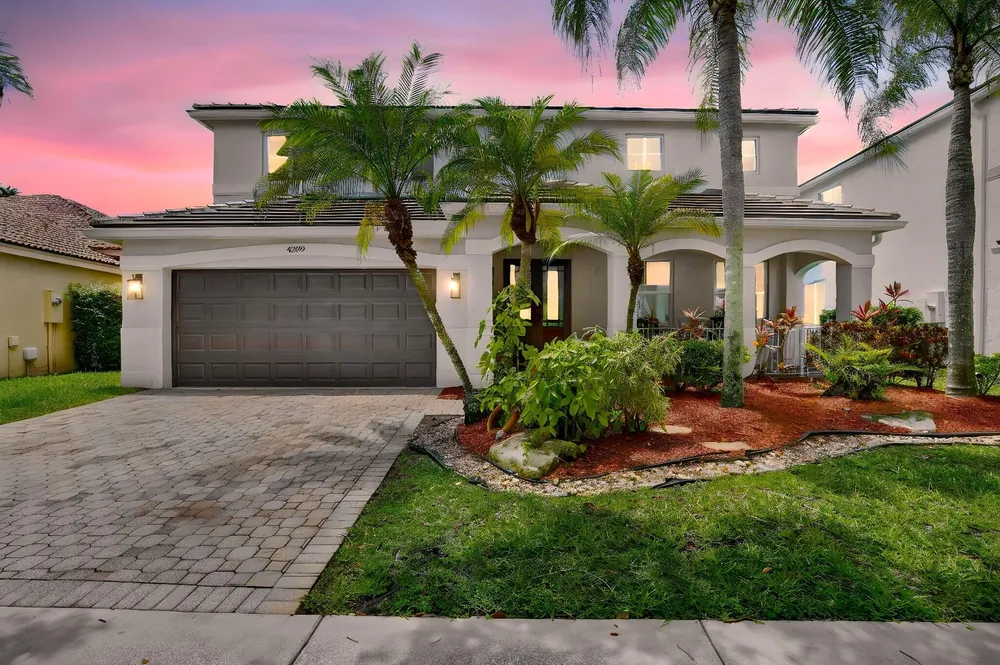 4299 Laurel Ridge Circle, Weston, FL 33331