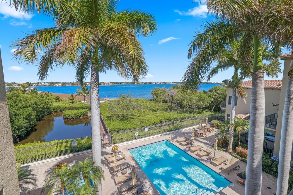 920 Via Villagio, Hypoluxo, FL 33462