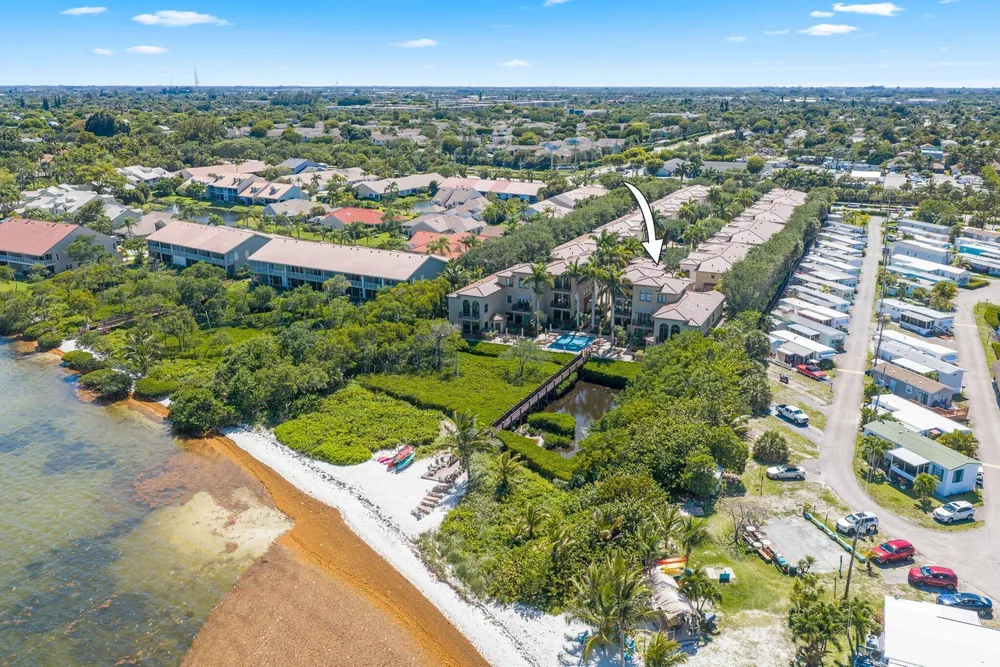 920 Via Villagio, Hypoluxo, FL 33462