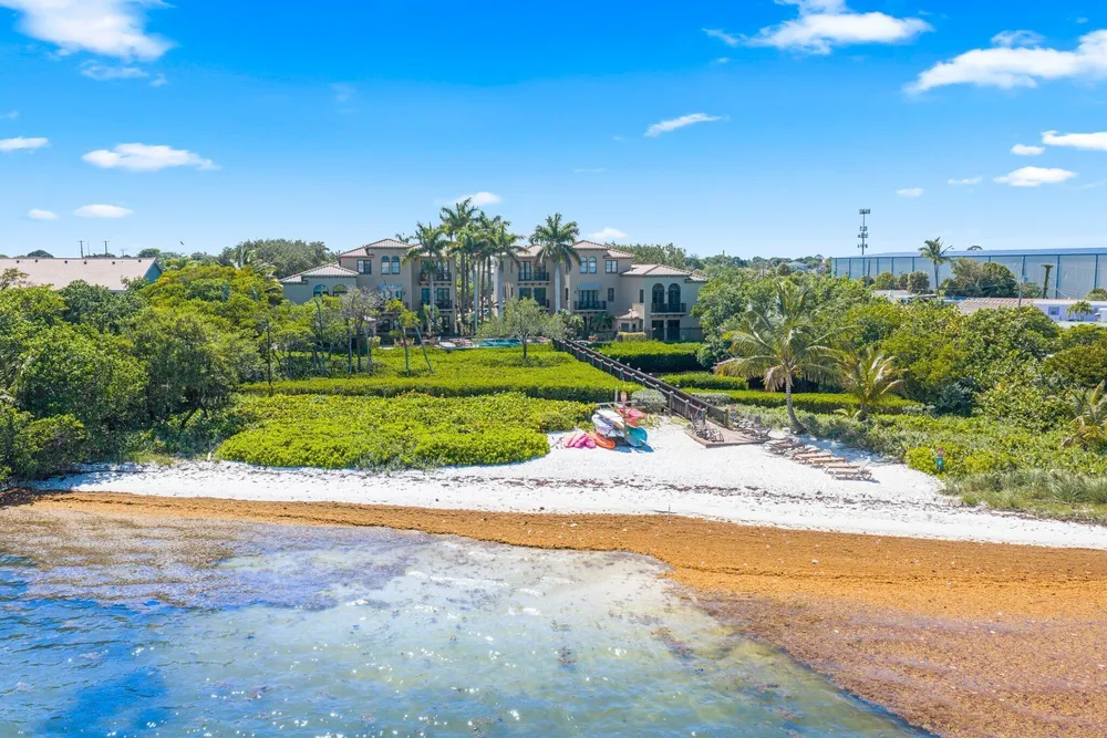 920 Via Villagio, Hypoluxo, FL 33462