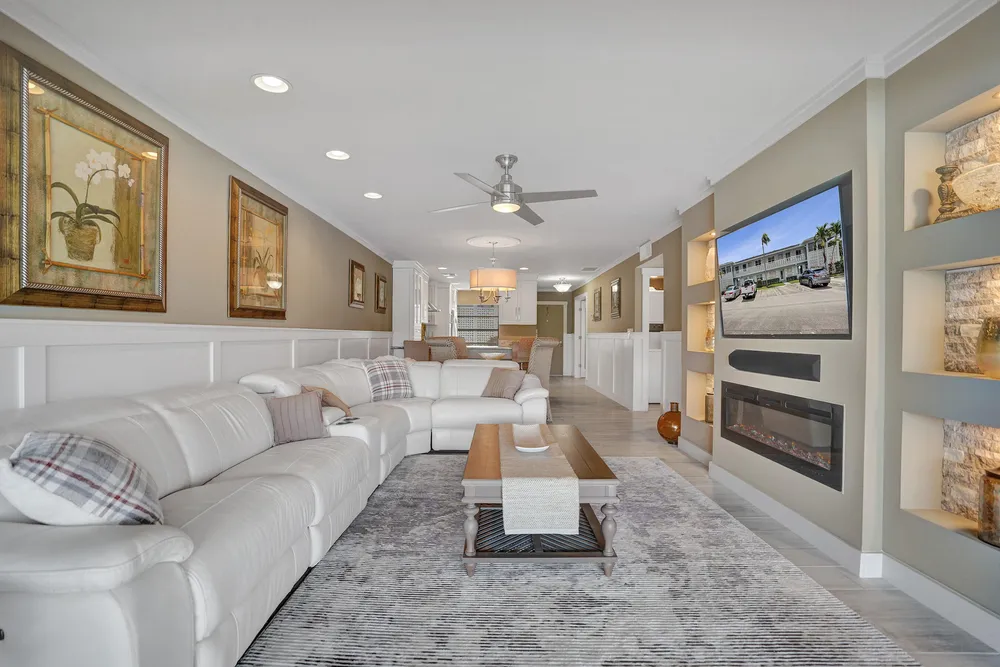 2820 SW 13th St, Delray Beach, FL 33445