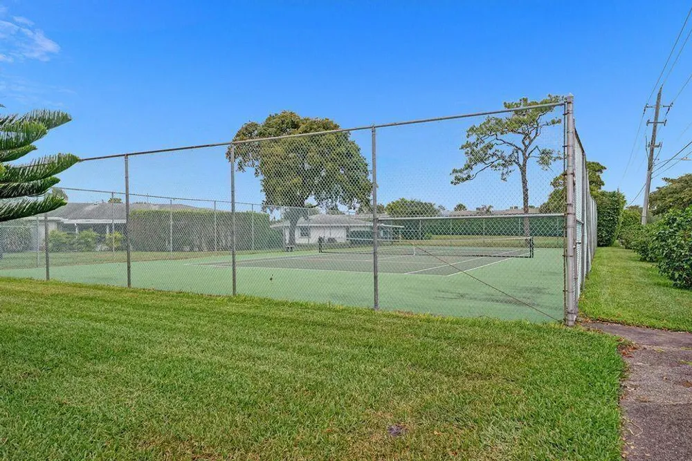 2820 SW 13th St, Delray Beach, FL 33445
