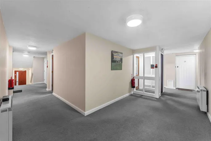 Property carousel image 14