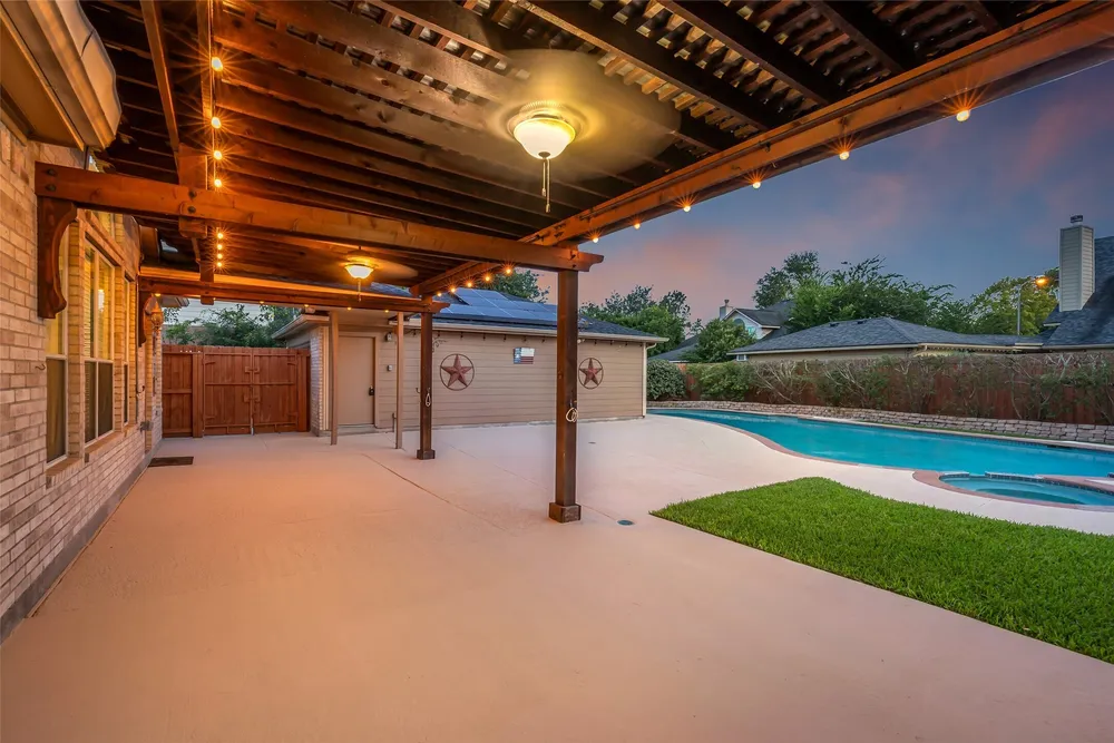 25507 Cedar Springs Pl, Spring, TX 77373