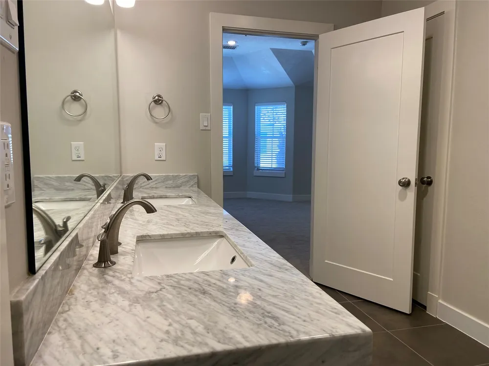 13409 Preston Cliff Ct, Houston, TX 77077