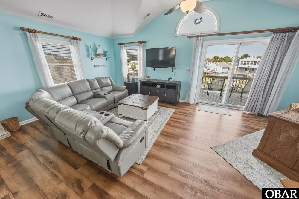422 Harbour View Dr, Kill Devil Hills, NC 27948