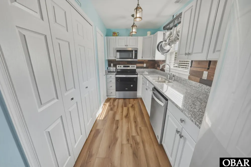 422 Harbour View Dr, Kill Devil Hills, NC 27948