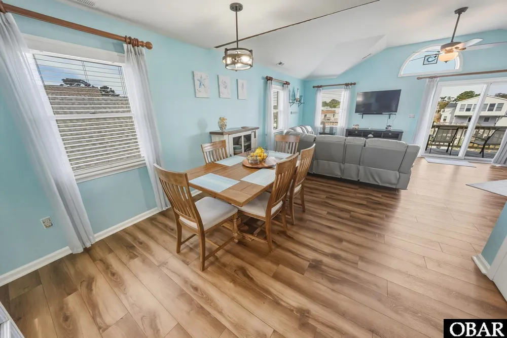 422 Harbour View Dr, Kill Devil Hills, NC 27948