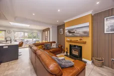 Lone Valley, Waterlooville