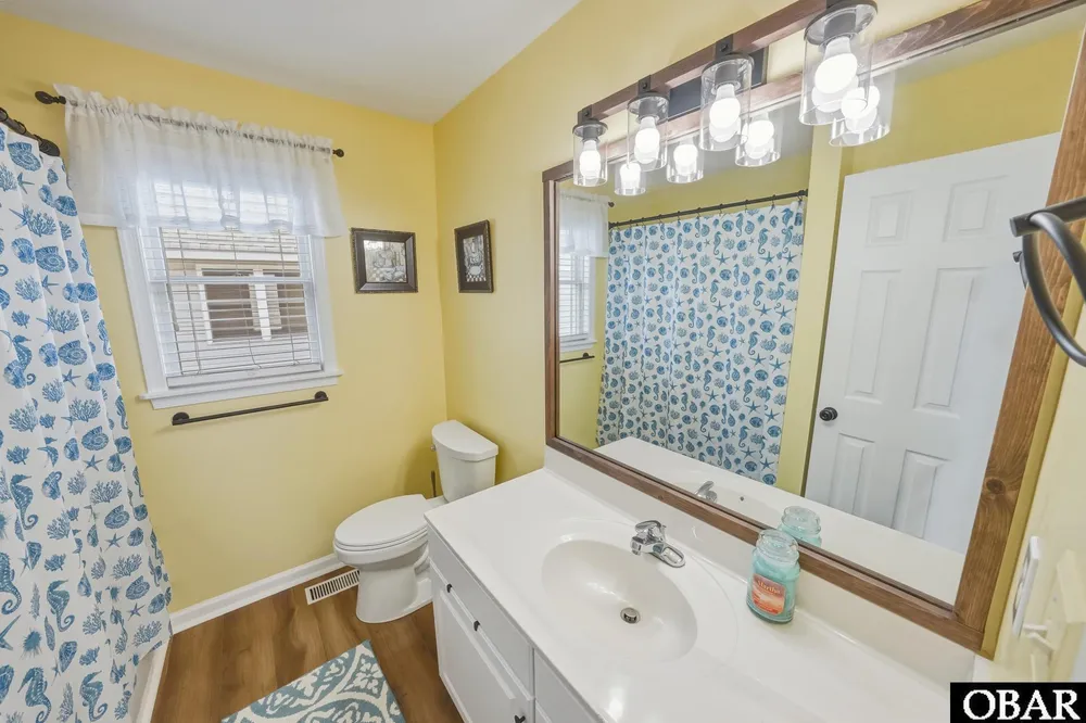 422 Harbour View Dr, Kill Devil Hills, NC 27948