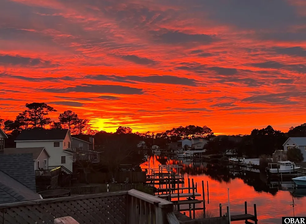 422 Harbour View Dr, Kill Devil Hills, NC 27948