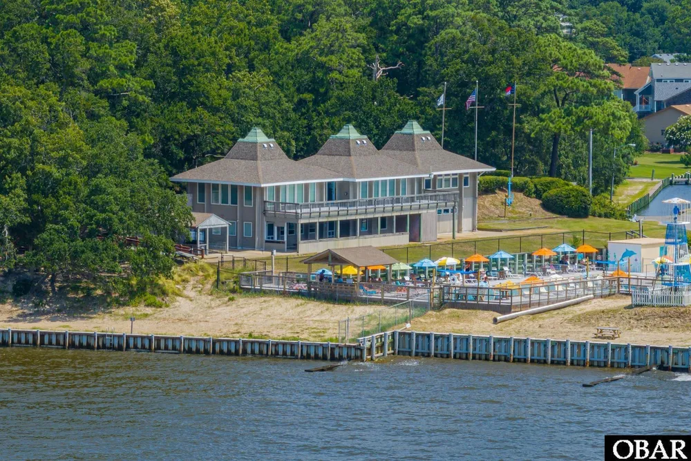 422 Harbour View Dr, Kill Devil Hills, NC 27948