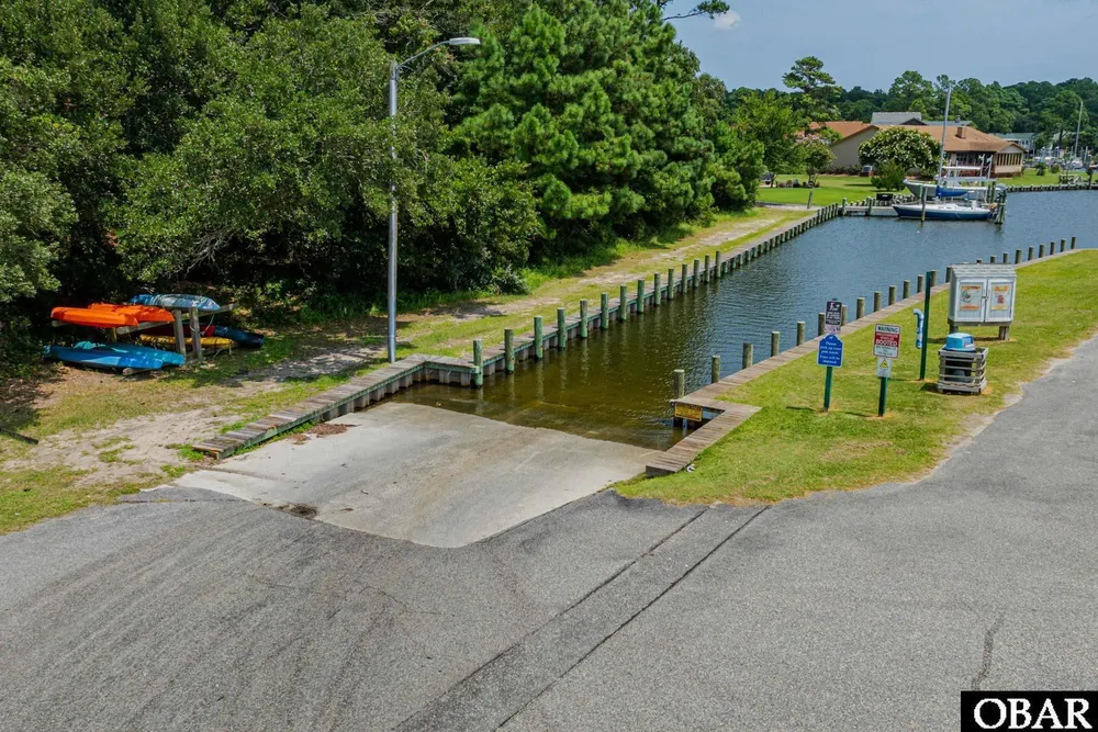 422 Harbour View Dr, Kill Devil Hills, NC 27948