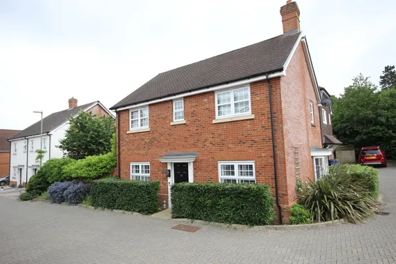 Runnymede Drive, Odiham, RG29