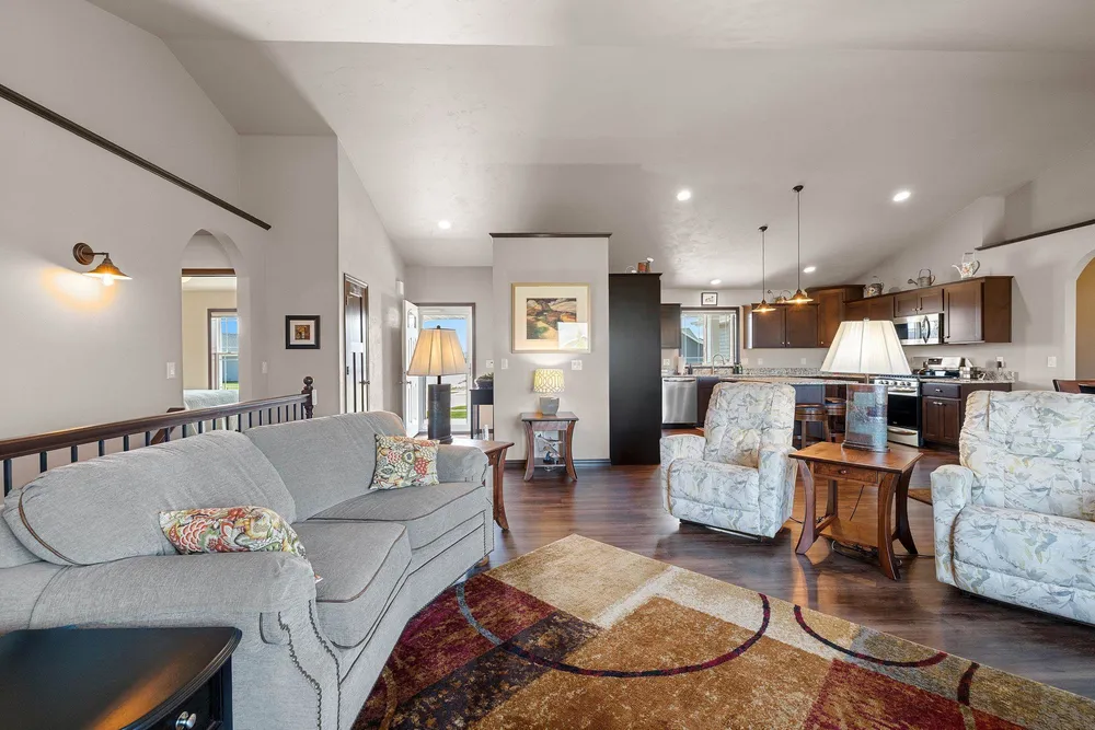 5560 N Providence Ave, Appleton, WI 54913
