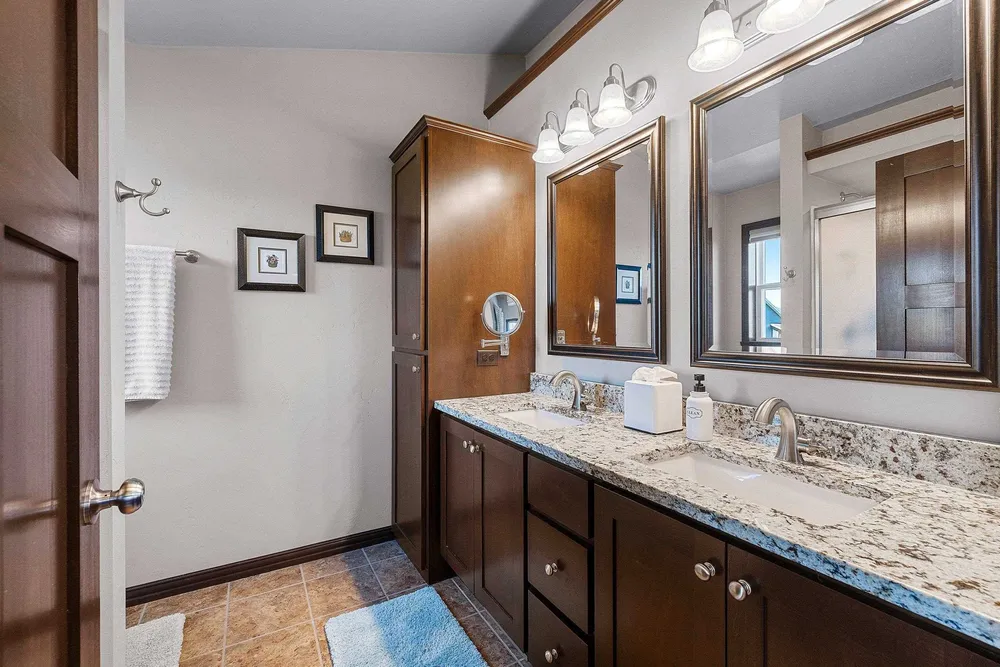 5560 N Providence Ave, Appleton, WI 54913