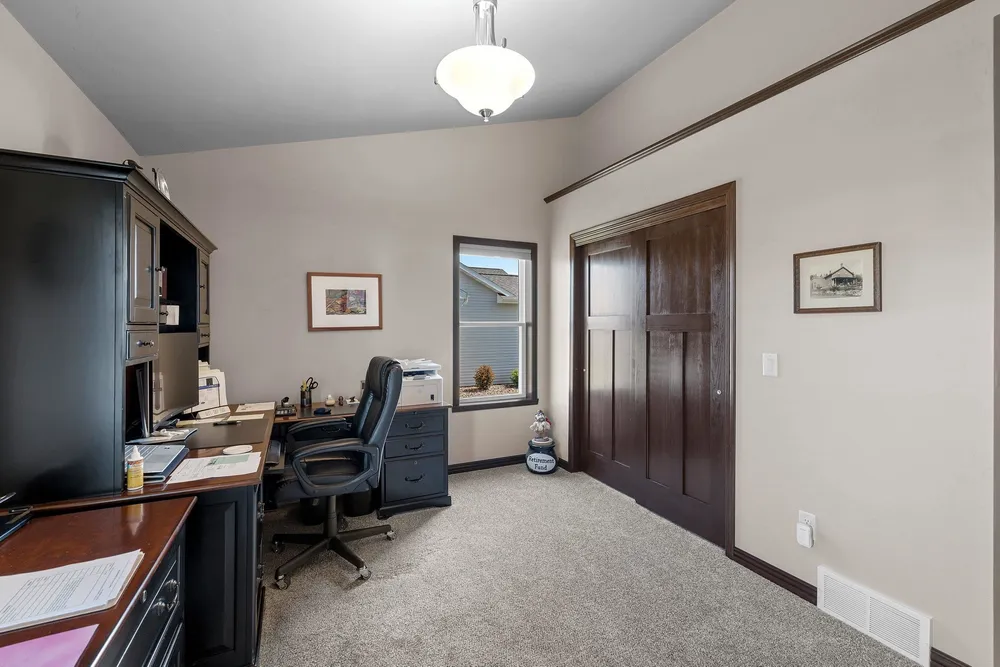 5560 N Providence Ave, Appleton, WI 54913