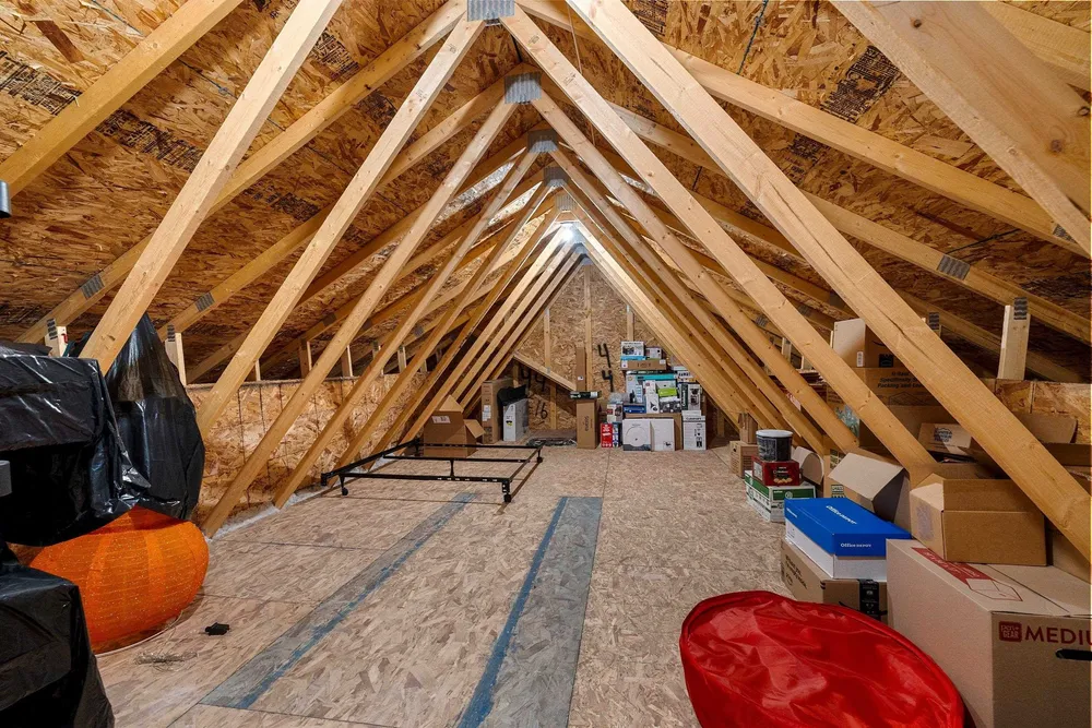 5560 N Providence Ave, Appleton, WI 54913