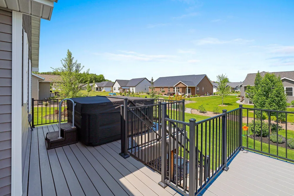 5560 N Providence Ave, Appleton, WI 54913